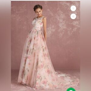 Pink floral prom dress size: 4